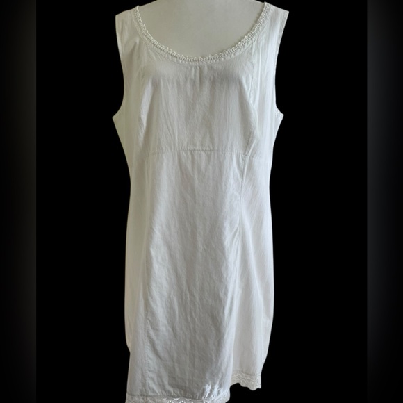 ANTIQUE HANDMADE WHITE COTTON SLIP NIGHTGOWN Lace Trim  Edwardian Cottagecore - Picture 2 of 9